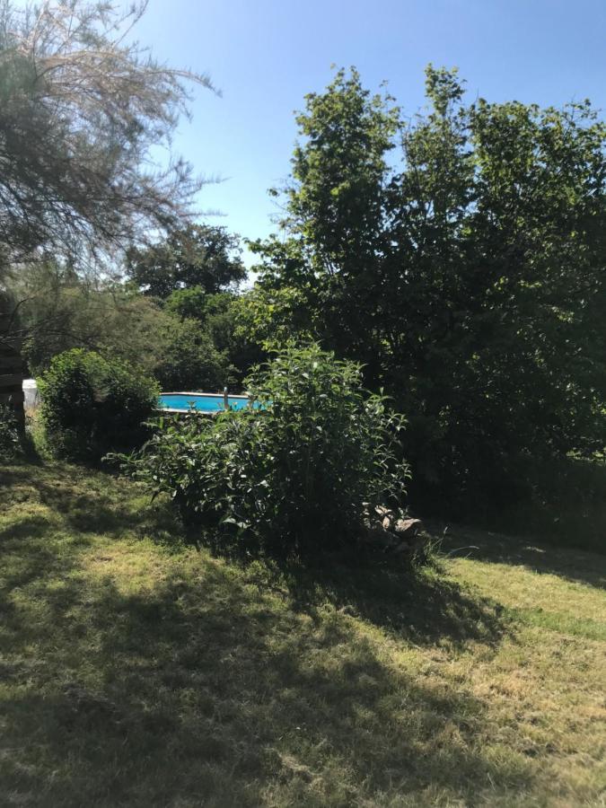 Le Gite Du Petit Renard: A Tranquil Gite With Pool Oradour-Saint-Genest Exterior foto